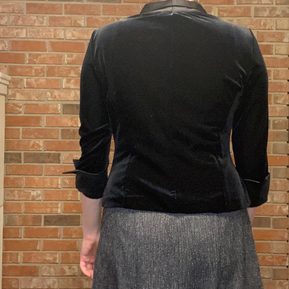 Cachet Fancy Black Top with faux diamond buttons Size 8 - Picture 2 of 4